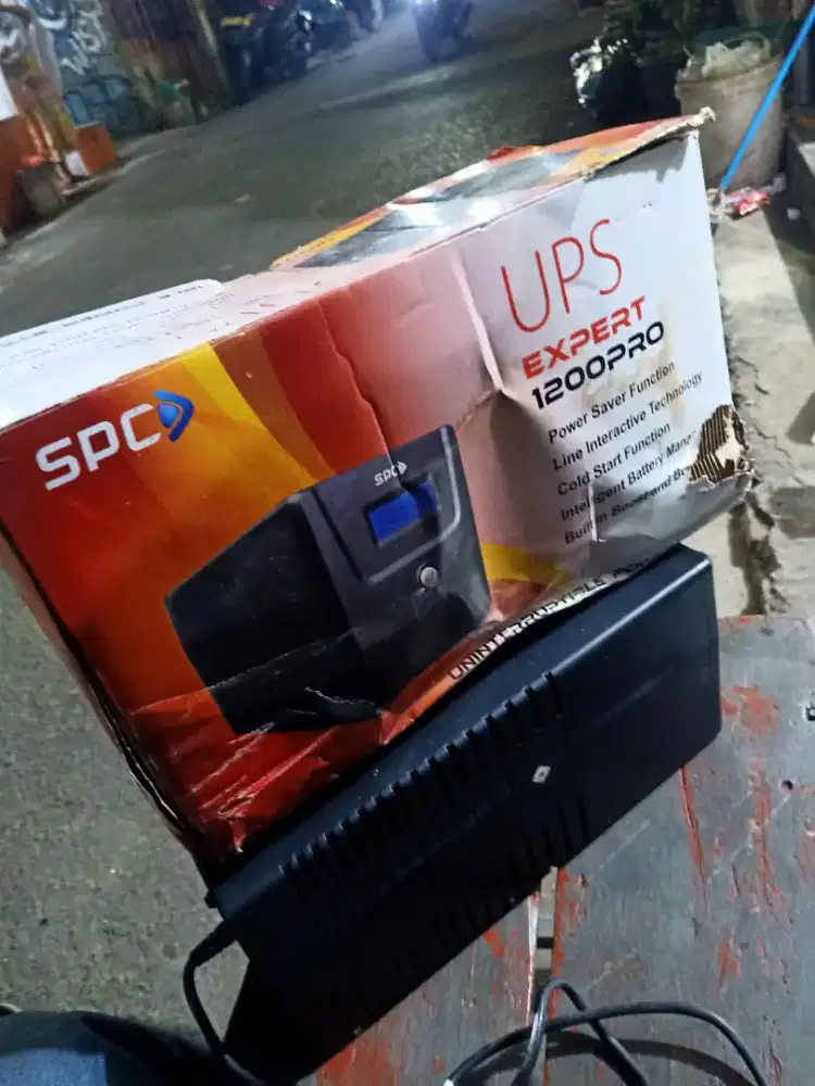 Ups power suplay adaptor , stabilizer computer