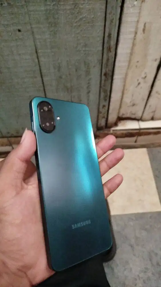 hp Samsung A07 kondisi bekas seperti baru
