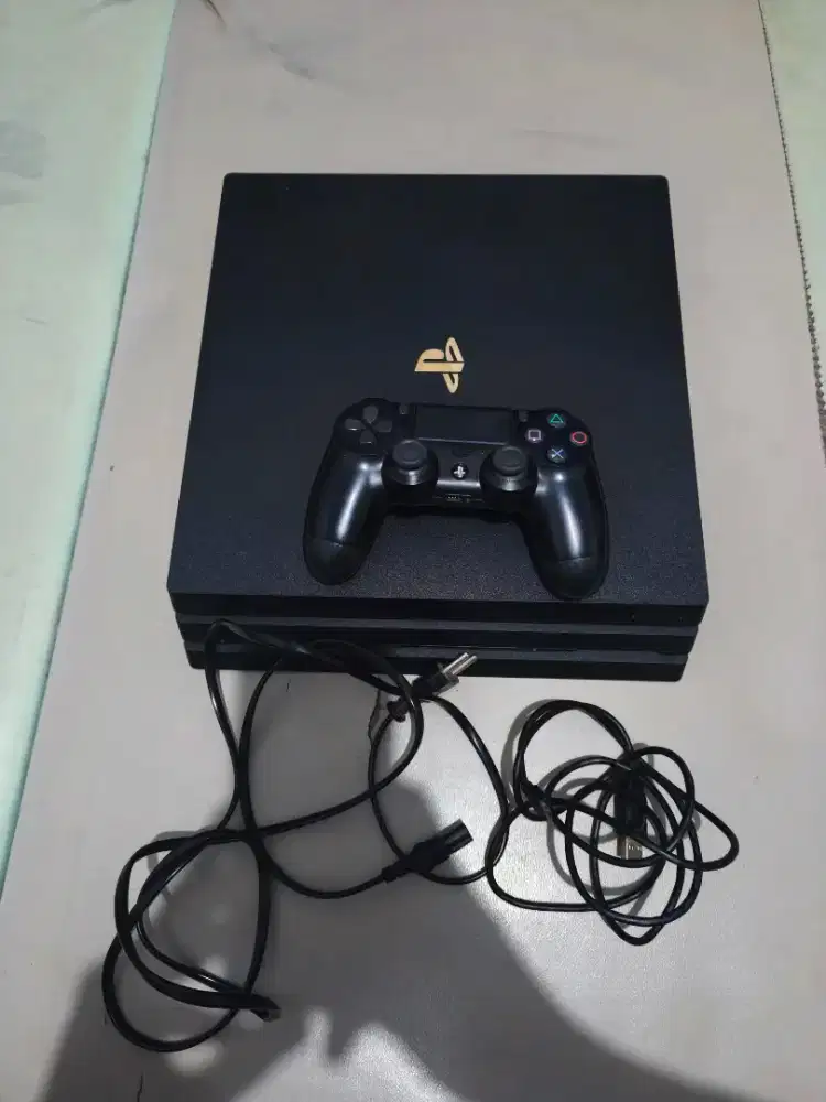 Jual PS4 Pro 1TB