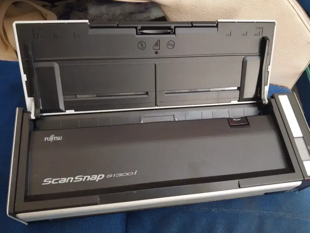Scanner Fujitsu s1300i