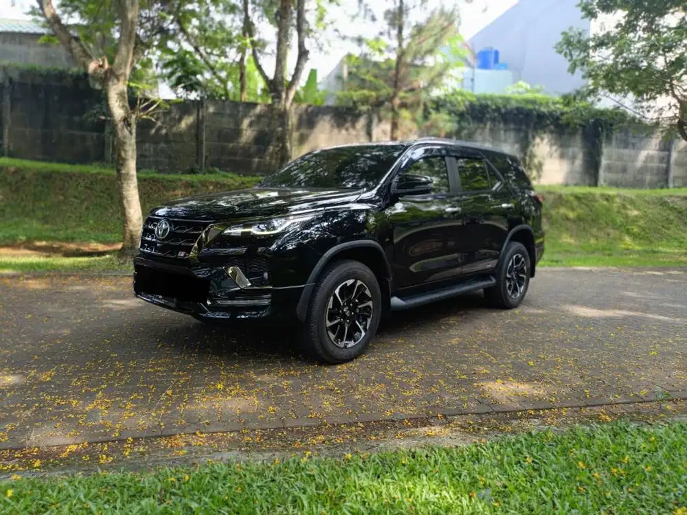 TOYOTA FORTUNER VRZ GR AT 2021