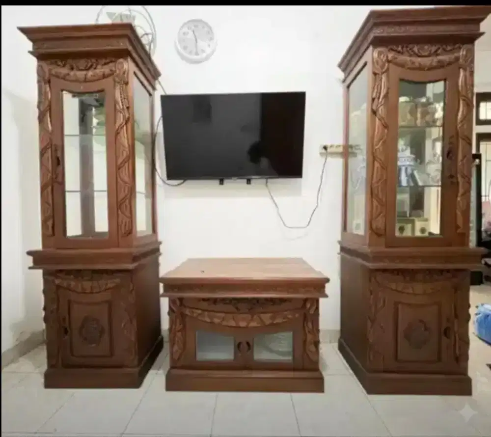 Set Lemari Jati