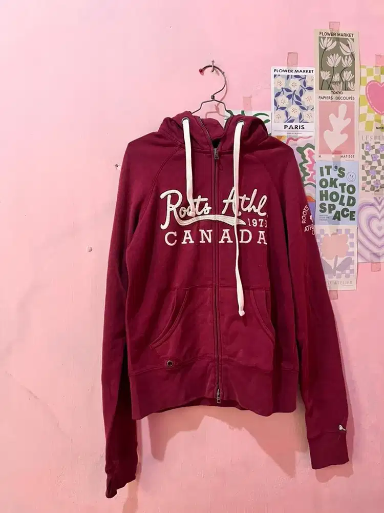 jaket zipper ada hodienya