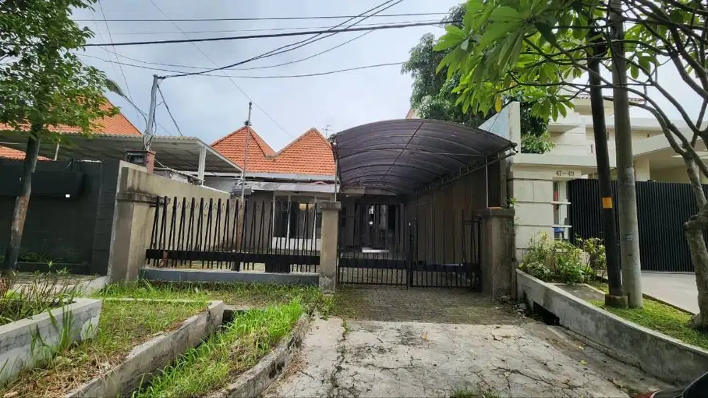 Dijual Rumah Komersial Area di Jl WR Supratman Surabaya Pusat