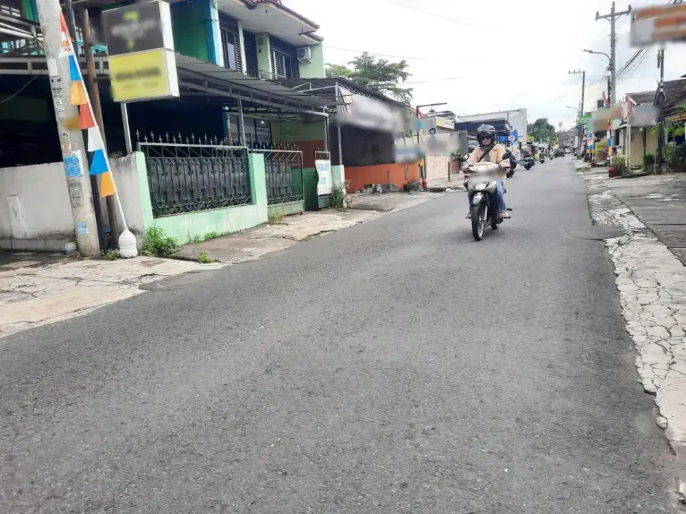390m2 TEPI JALAN Wahid Hasyim Condongcatur Depok Dekat Seturan, Babarsari, Jl Perumnas, UPN, STIE YKPN, UGM UII Cocok Usaha, Cafe, Kuliner, Ruko Toko