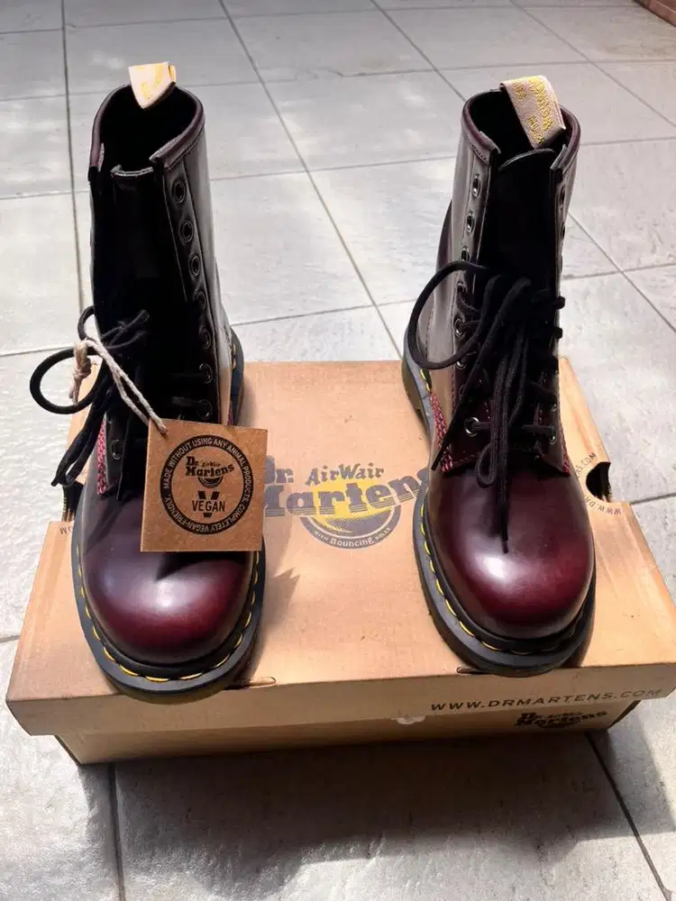 Jual Sepatu Dr. Martens