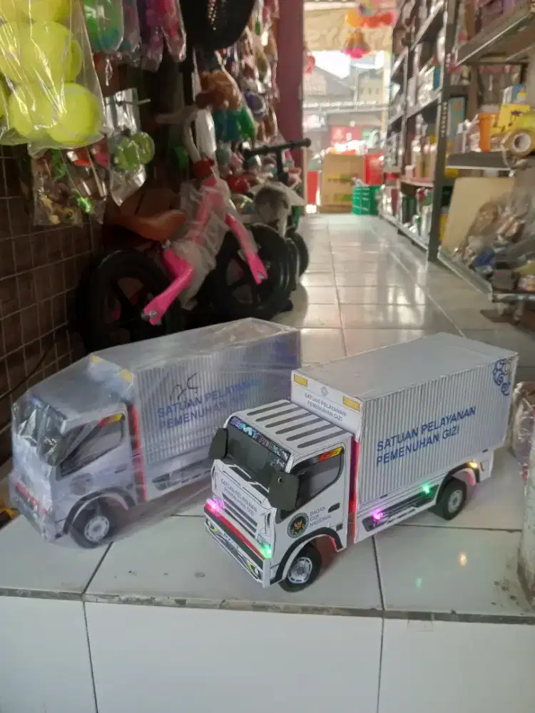 Mainan Anak Truk MBG Kayu Led