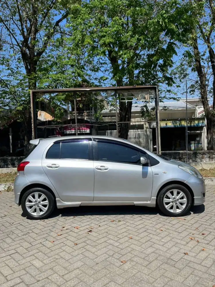 Toyota Yaris 2010 Bensin