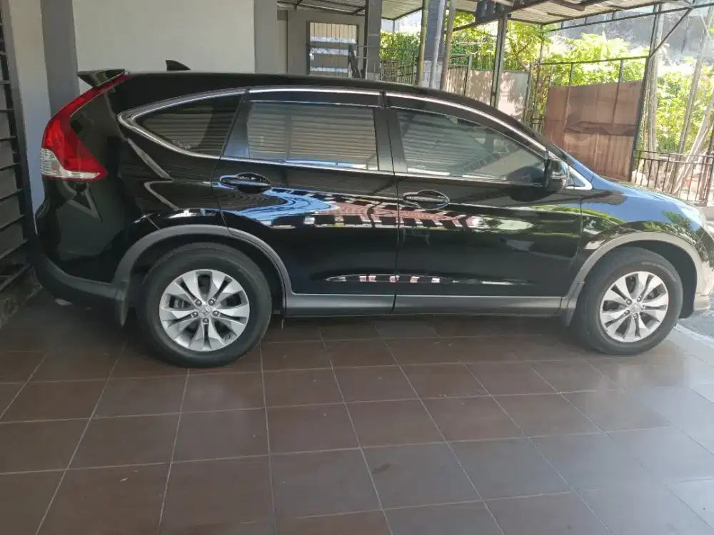 Di jual crv tahun 2013 warna hitam
