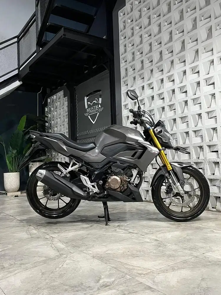 Terbatas!!Honda CB 150 R th 2022 - Ayu Mustika