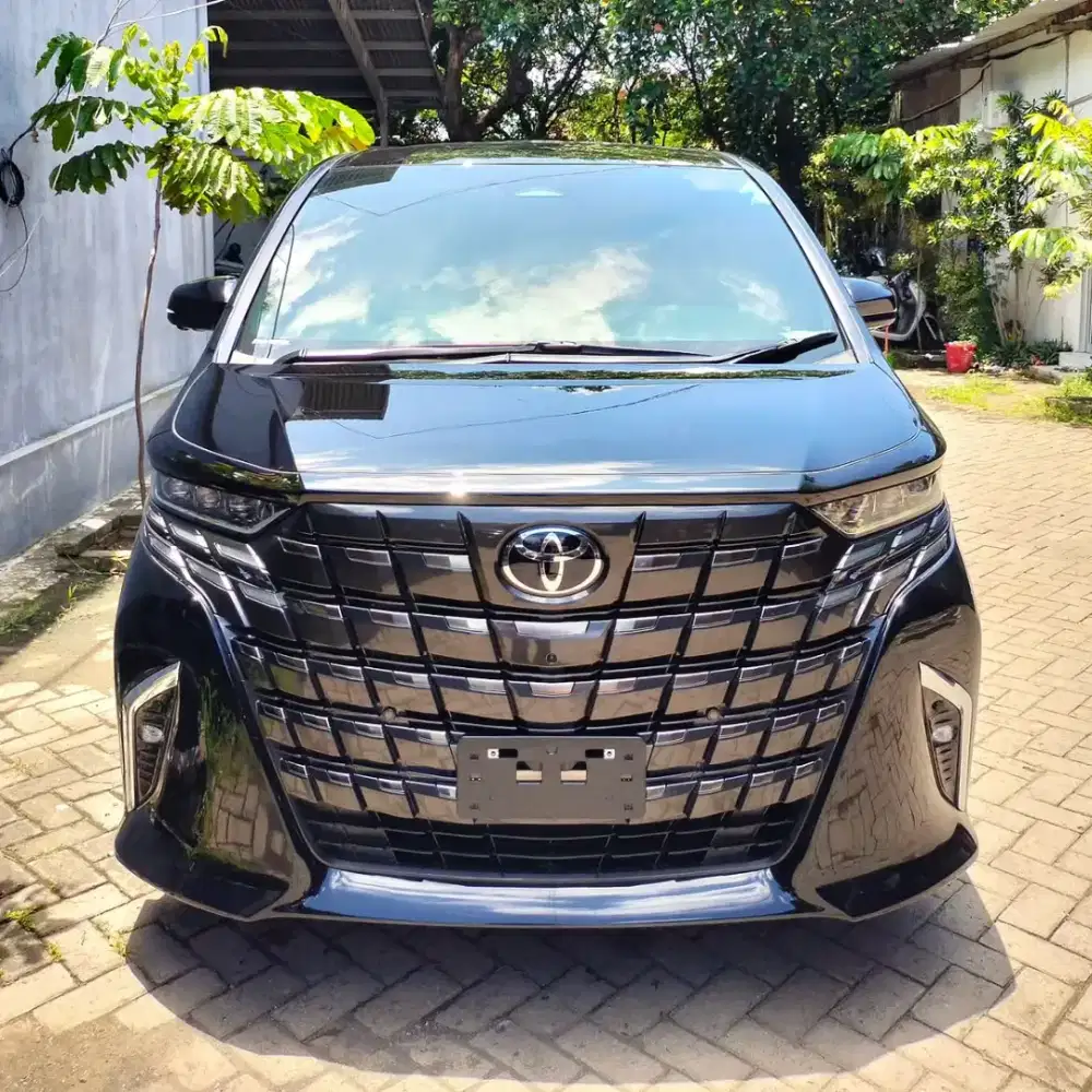 Toyota Alphard 2.5 XE Hybrid 2026 Hitam