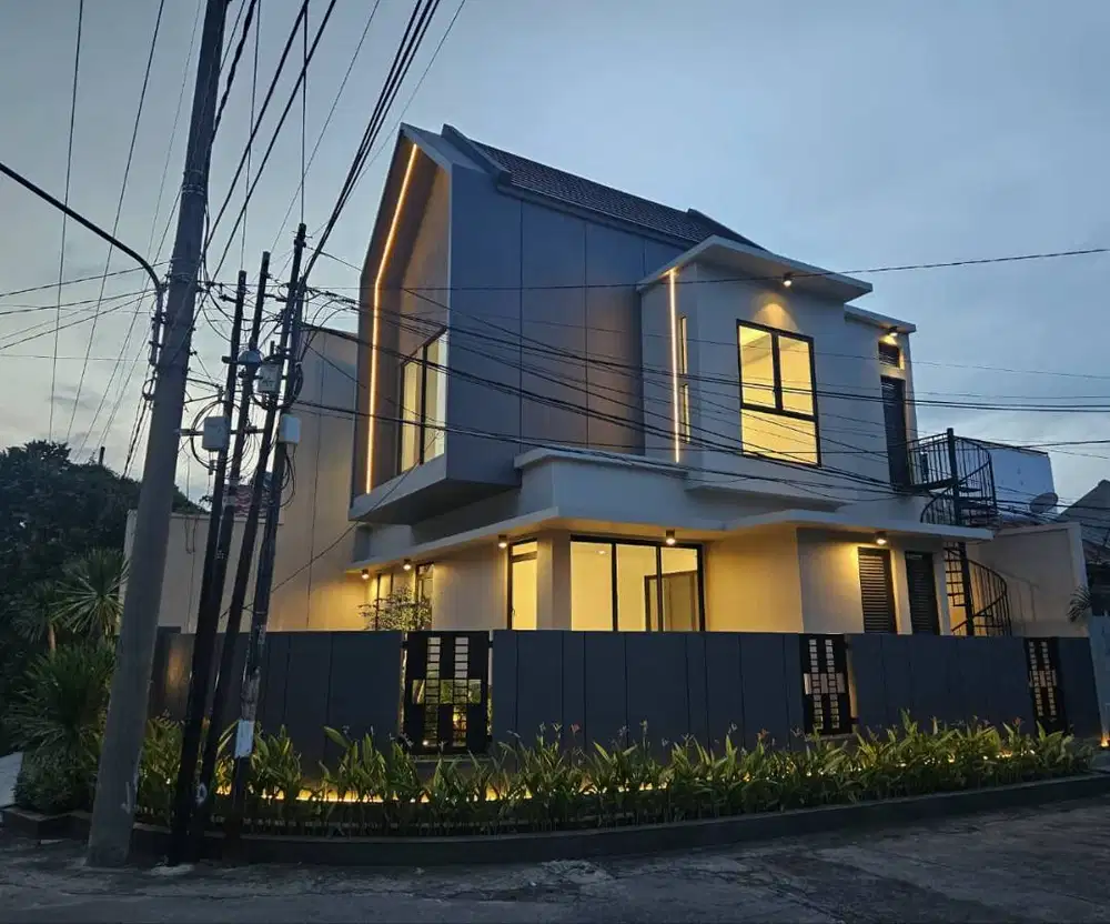 Dijual Rumah Hook Scandinavian Style di Babatan Pantai Surabaya Timur