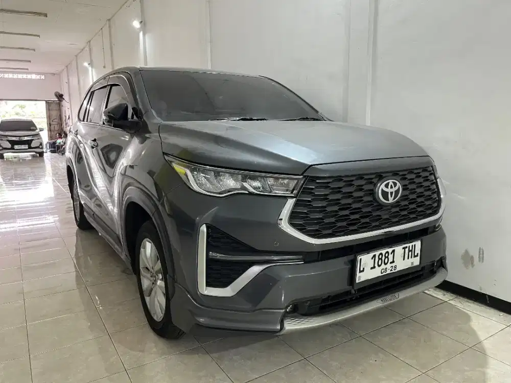 Innova Zenix V 2023 Matic Km 14 rb