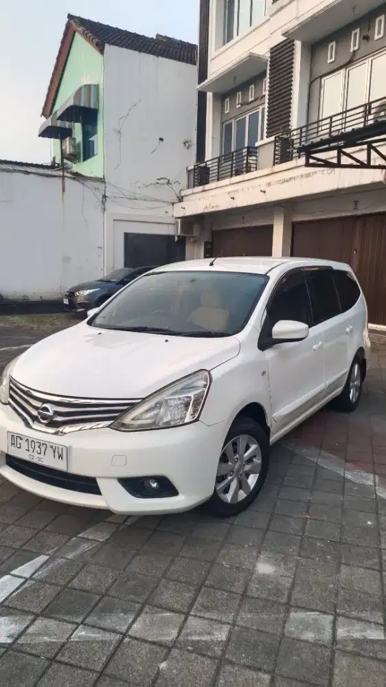 Grand Livina XV METIK 2014 ISTIMEWA