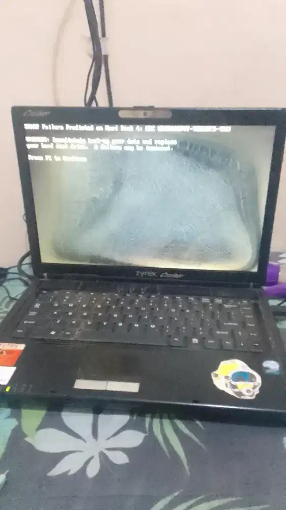 Laptop Zyrex minus