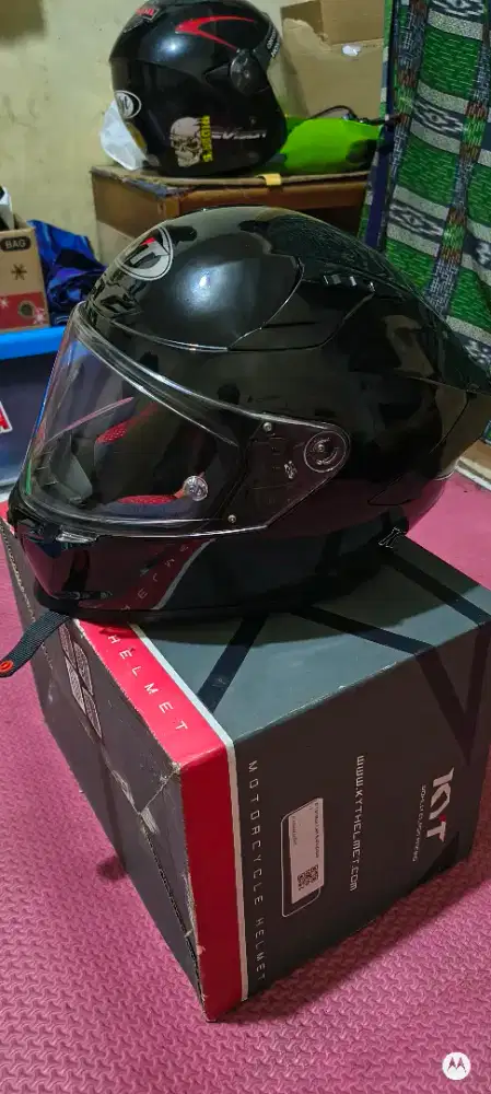 Helm kyt striker