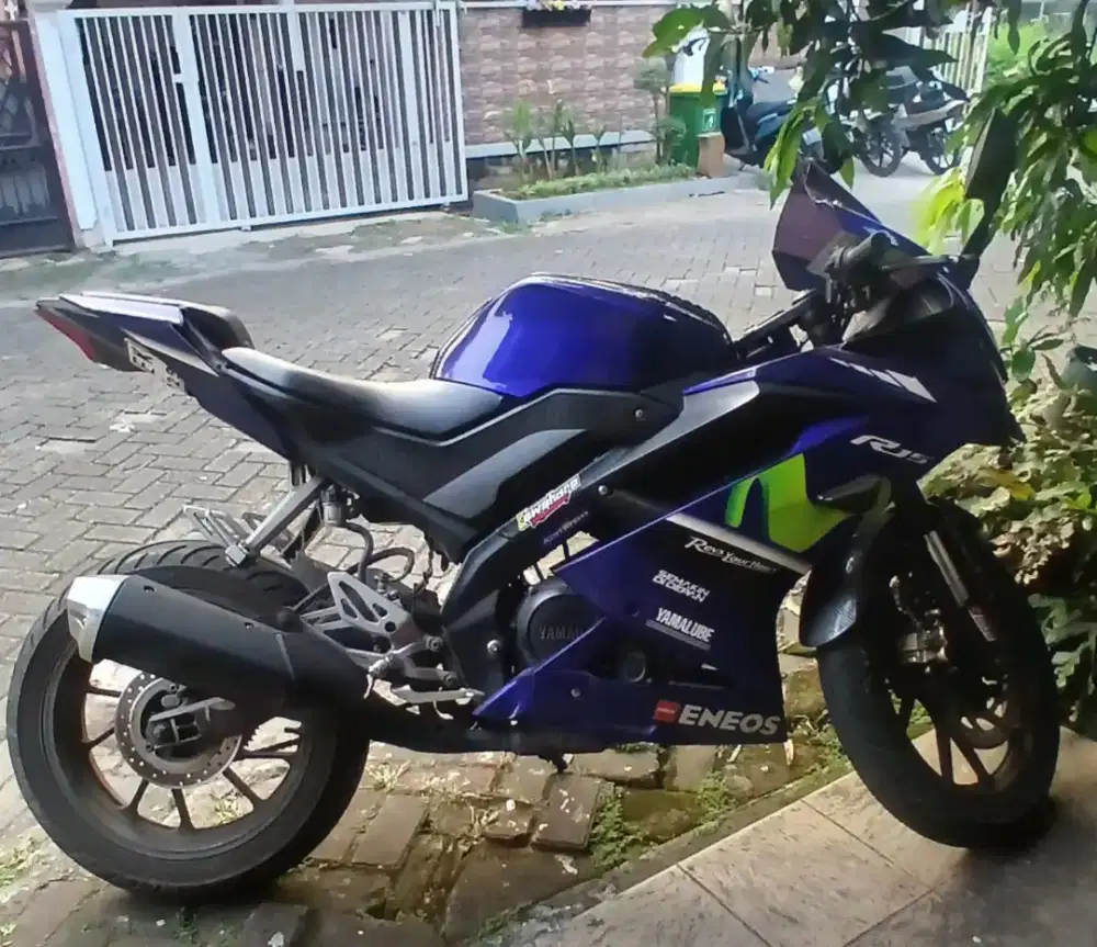 Jual Motor Yamaha R15 V3 Tahun 2017 Seri Movistar