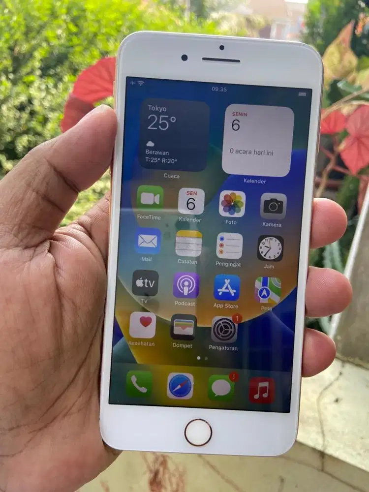 iPhone 8 Plus 64GB Wifi only Kamera belakang off