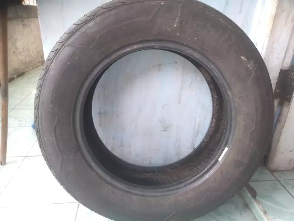 Ban Mobil Ukuran 16