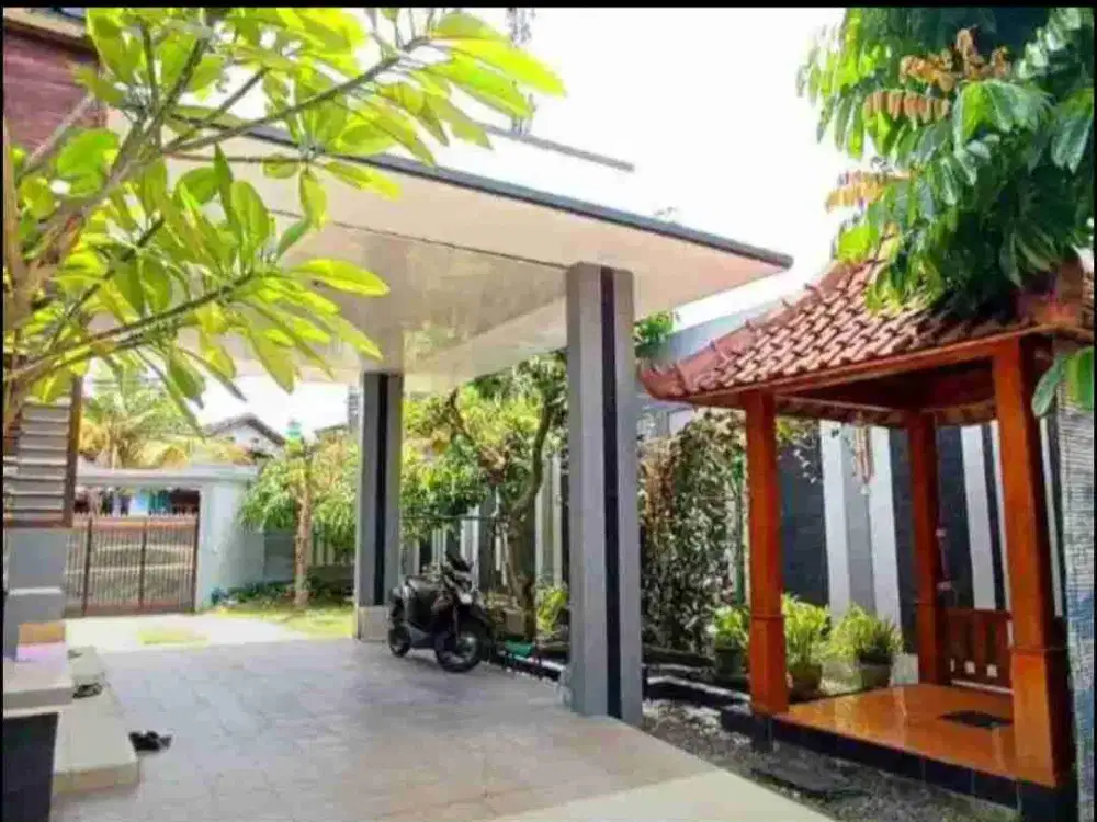 Dijual rumah bagus lokasi sumber banjarsari solo