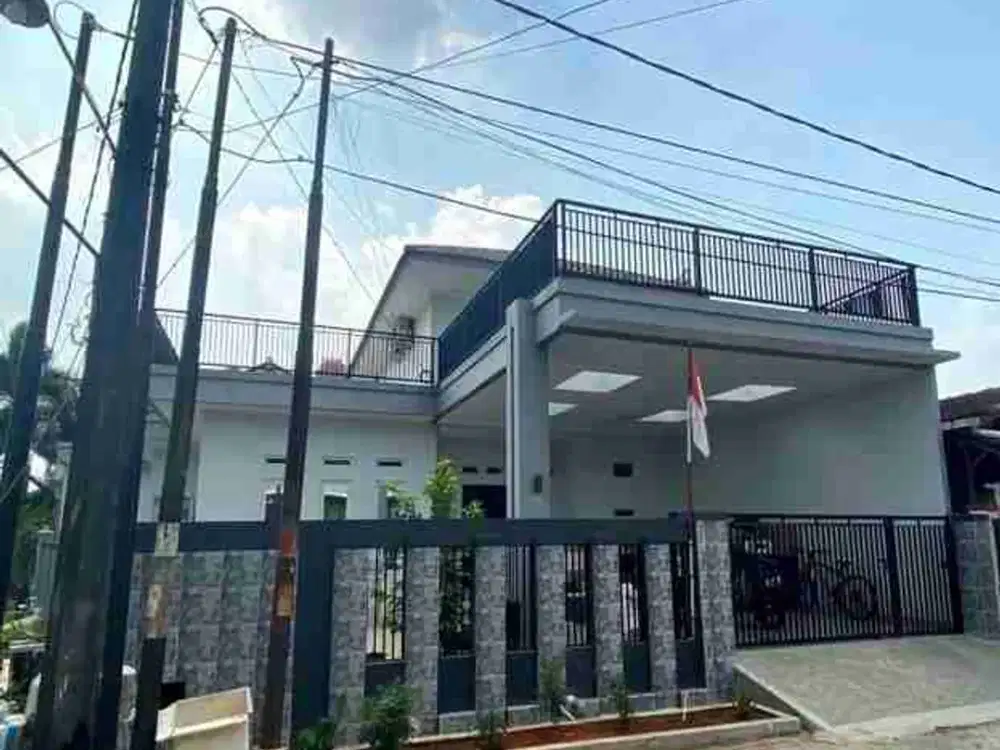 disewa rumah tingkat luas dihook taman harapan Baru Bekasi