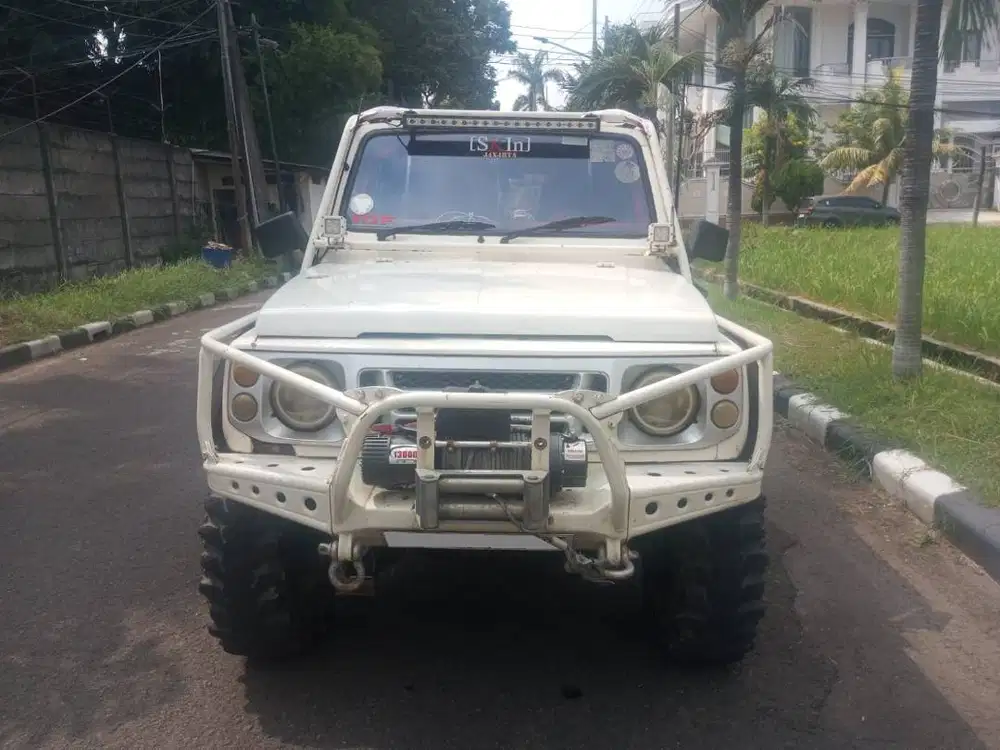 DIJUAL SUZUKI JIMNY SJ410 1991