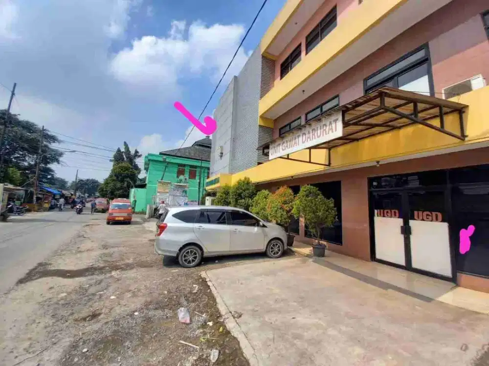 dijual rumah sakit tiga lantai di soreja Bekasi