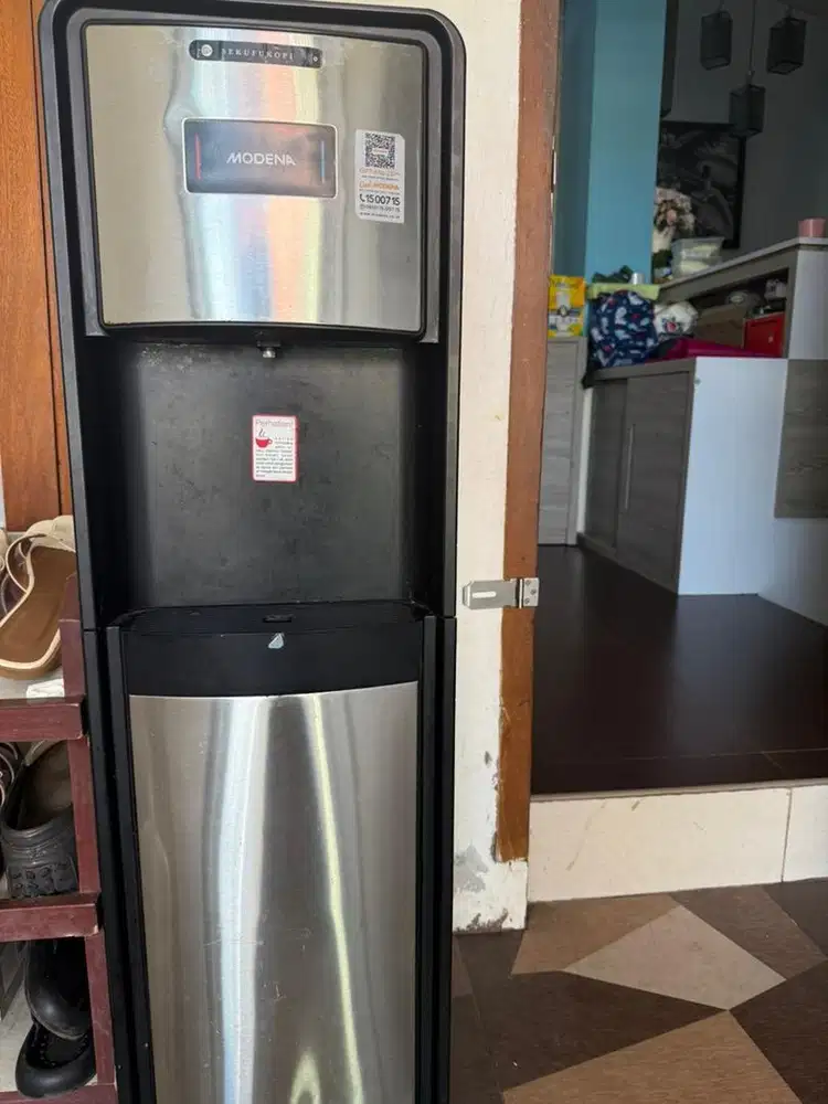 Dispenser air(panas,dingin,normal)