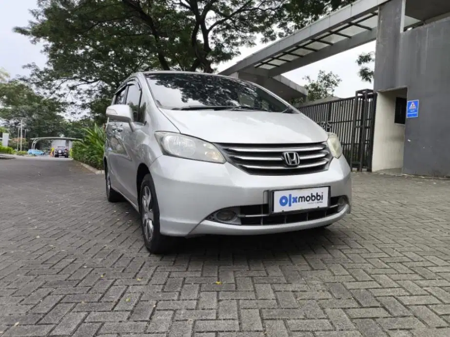 Pajak Panjang - Honda Freed 1.5 E Bensin-AT 2012