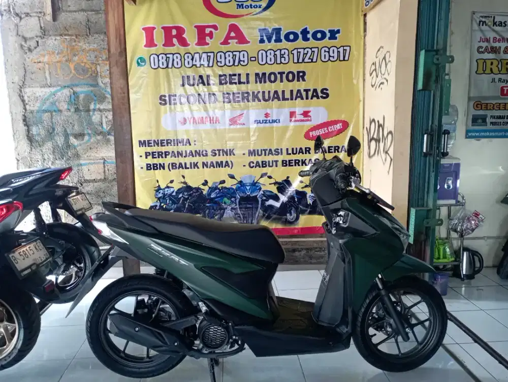 KM 700 perak HONDA Beat Deluxe 2025 like new