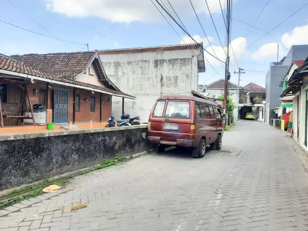 140m2 POGUNG Dekat UGM Tanah Bonus Rumah Pogung Dalangan Kidul Baru Cocok Kos Kost Ekslusif Dekat Pandega, Sendowo, Monjali, Palagan, Popongan, UNY