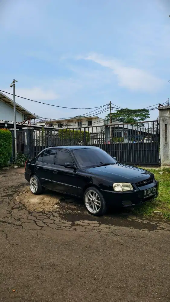 Hyundai Accent Verna 2003 banyak bonus