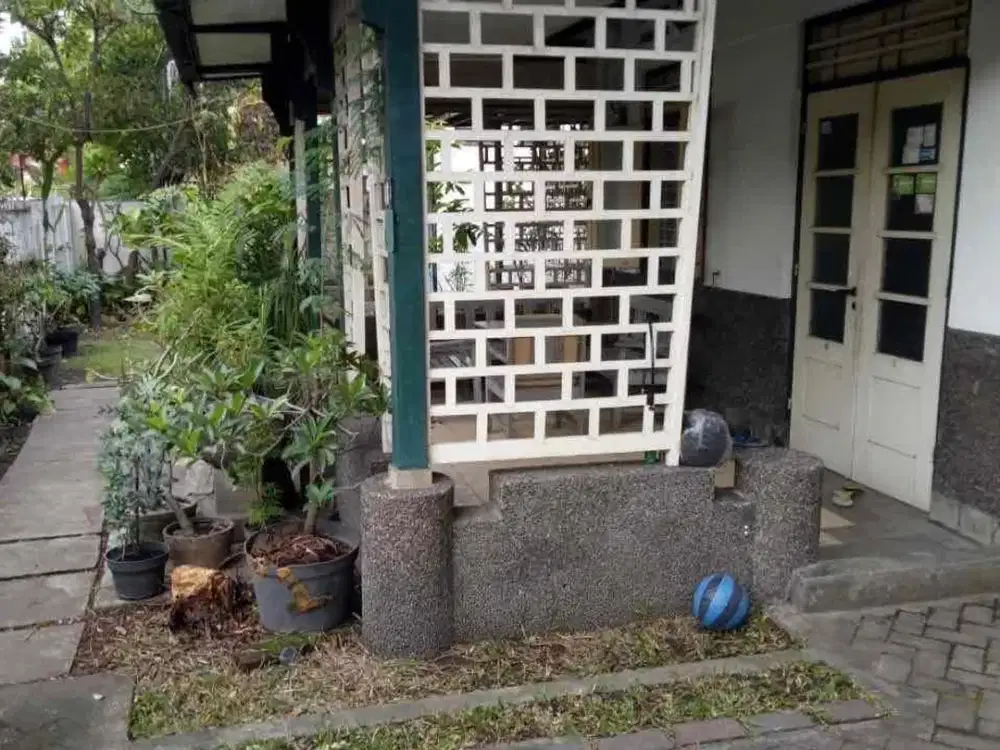 DIJUAL SEGERA TANAH dan BANGUNAN DI PUSAT KOTA STRATEGIS