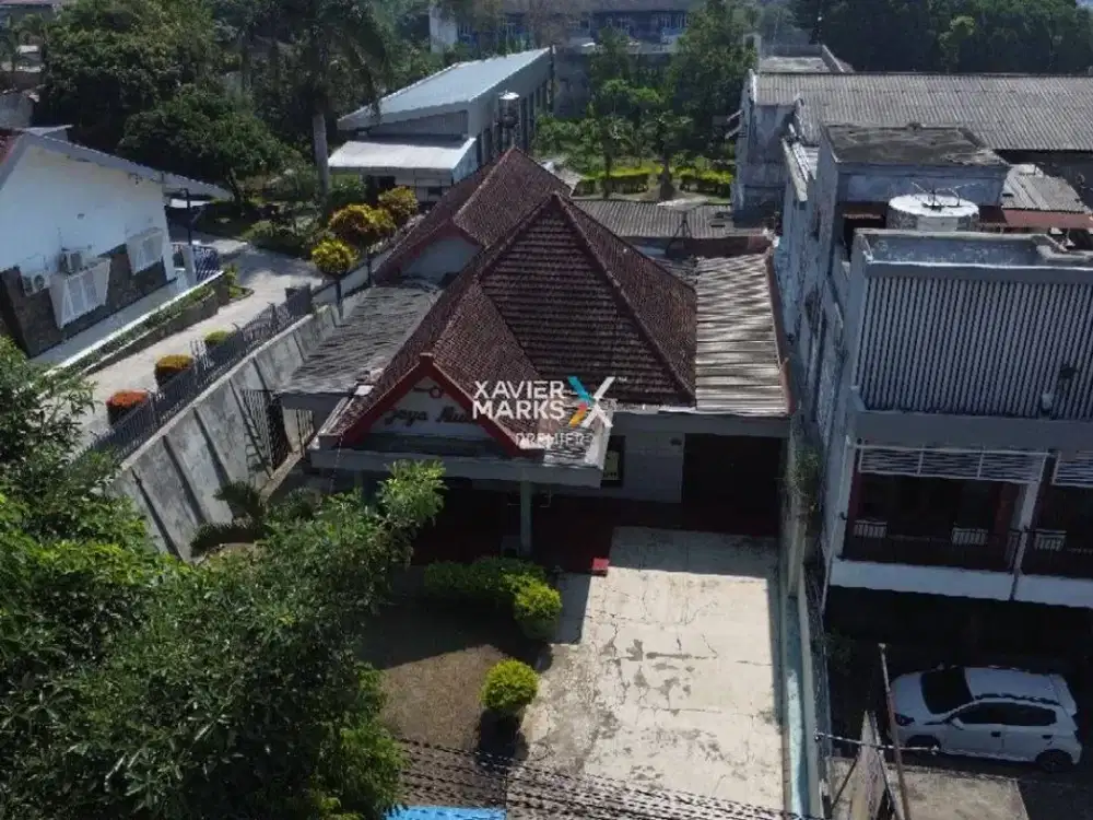 V1 Dijual Rumah Vintage di Nol Jalan Raya Trunojoyo Kota Batu