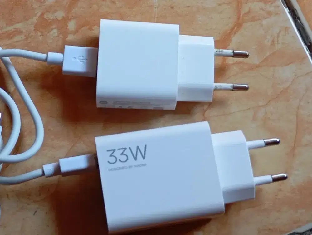 Casan redmi  (mi) tipe c sama  micro ori semua bawaan hp.