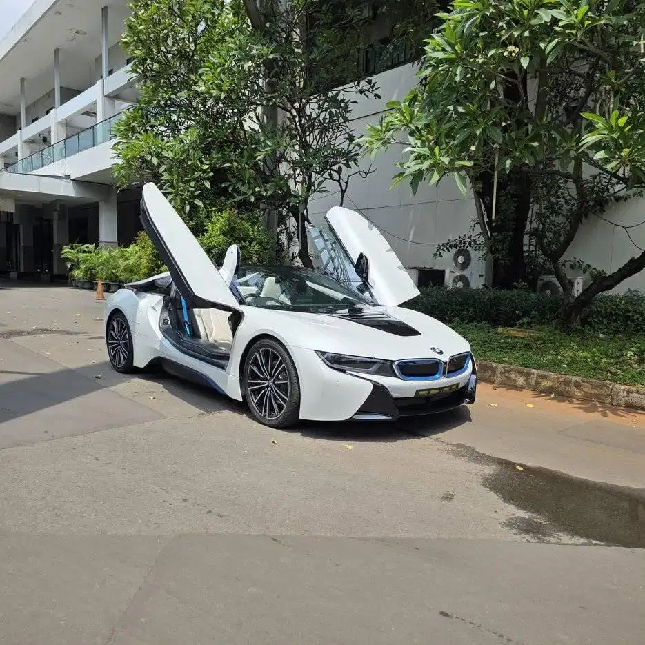 2021 BMW i8 Roadster PHEV Hybrid KM 300 Perak