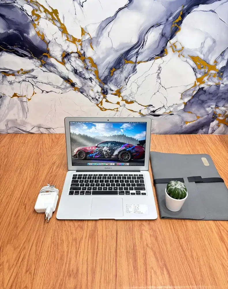 MacBook Air 13 2017,  i7-8-256