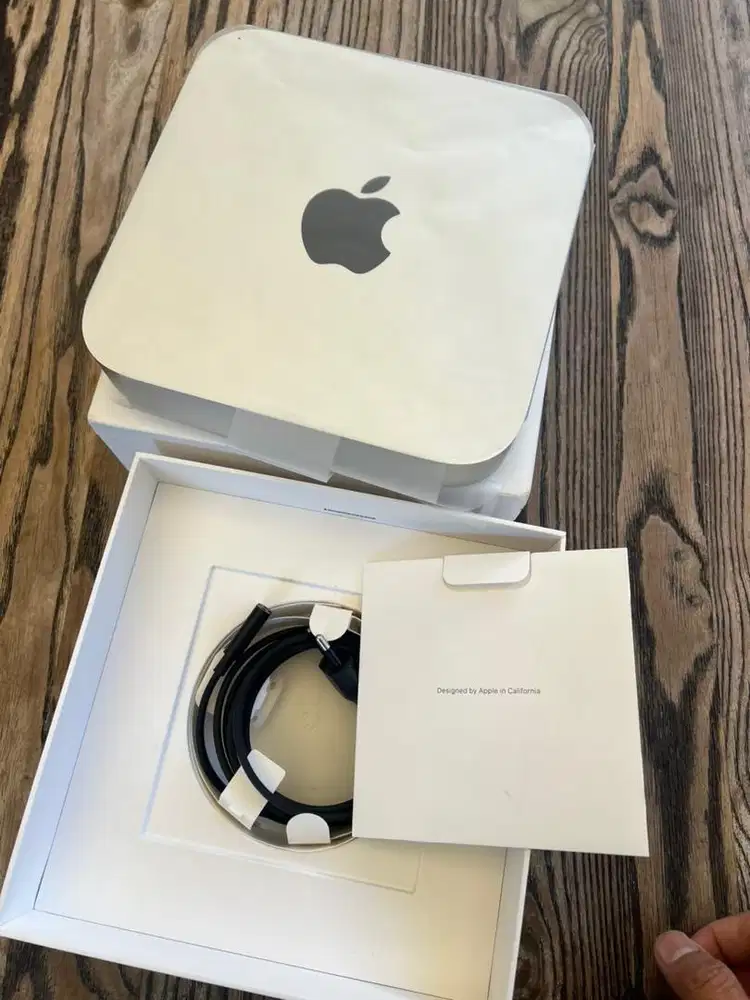 Mac mini m2 like new 8/256gb