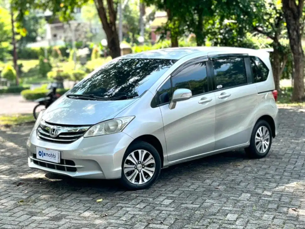 FREED 1.5 S MATIC 2013