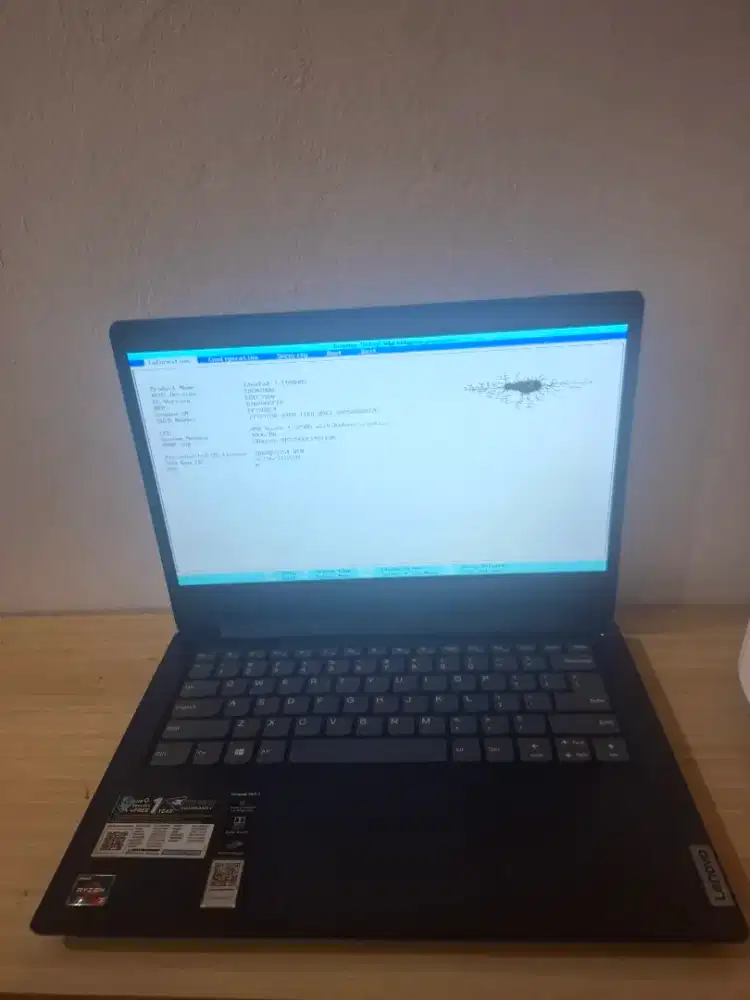 Lenovo IP slim 3 ryzen 3 jual super santai apa adanya krn ada minus