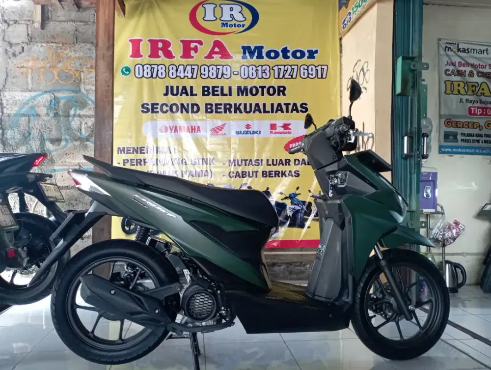 KM 700 perak HONDA Beat Deluxe 2025 like new