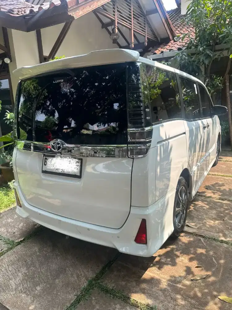 Jual voxy 2019 (baca dl descriptionnya)