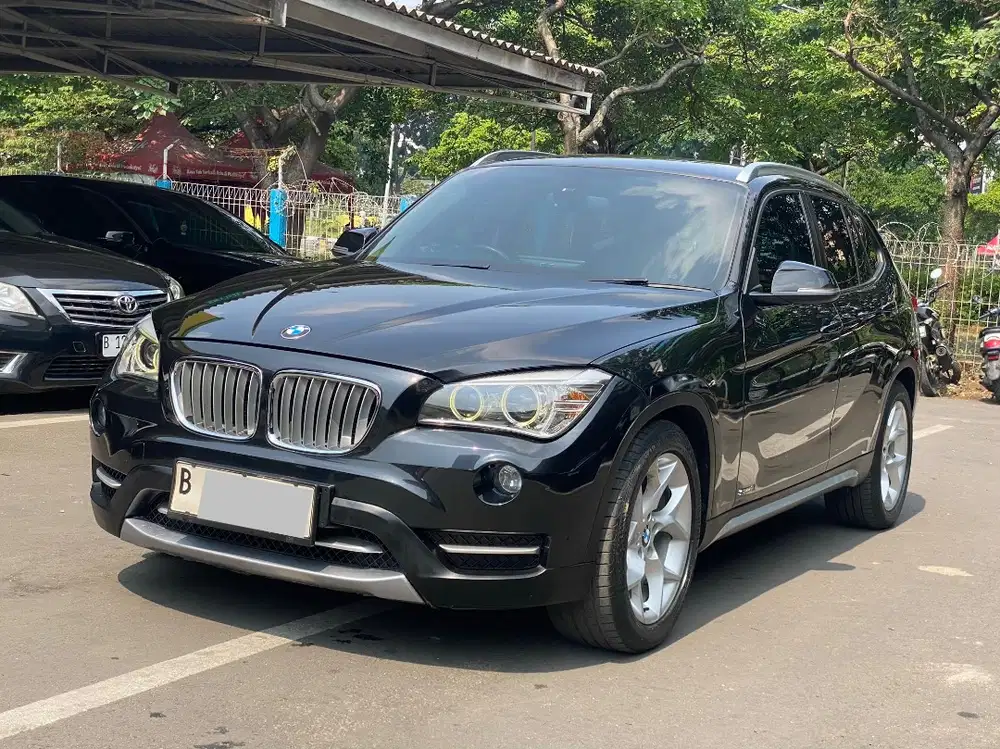 BMW X1 SDRIVE18i AT HITAM 2014