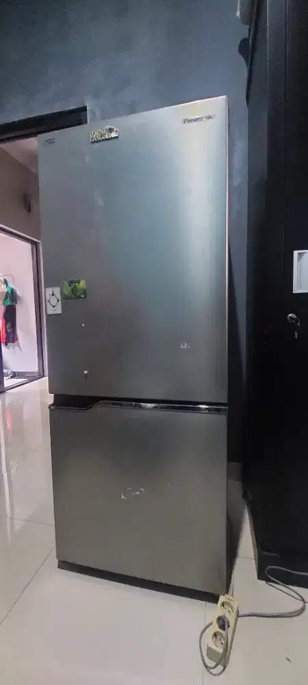 Kulkas 2 Pintu Panasonic (Bekas)