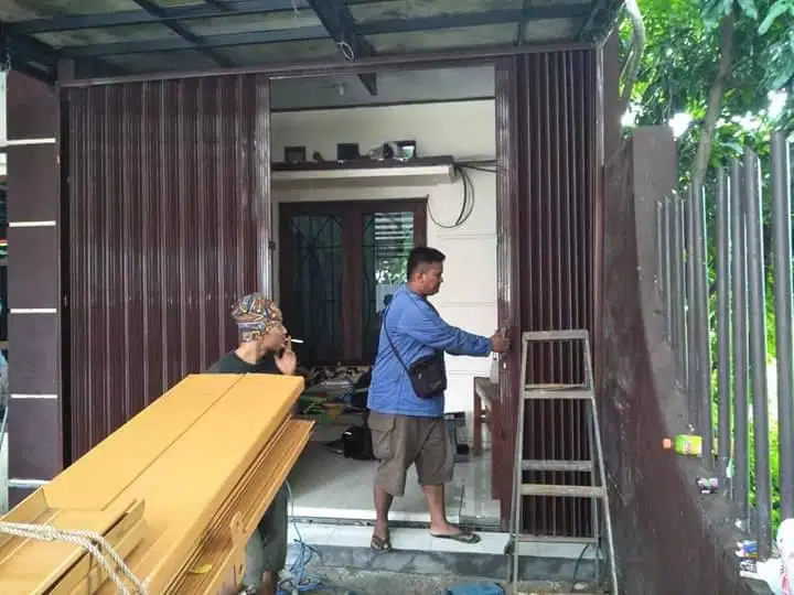 Jasa service rolling door folding gate murah