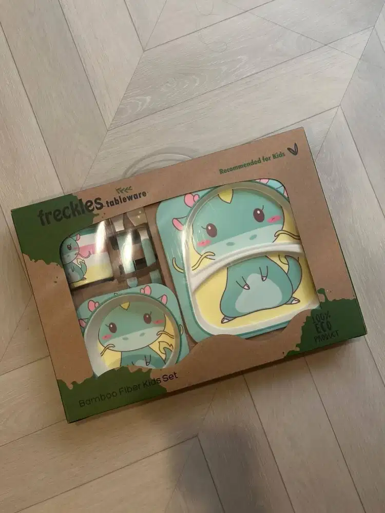 BNIB Freckles Bamboo Tableware Feeding Set - Alat Makan Bayi BPA Free
