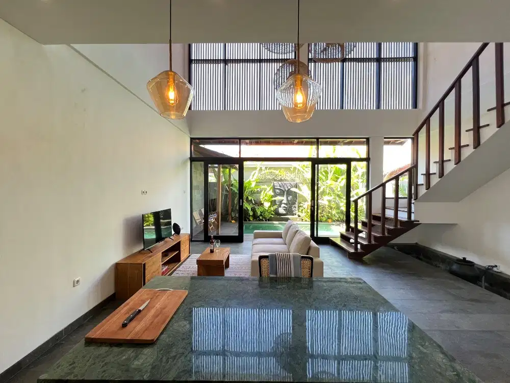 Villa dan 5 studio elite untuk bisnis
