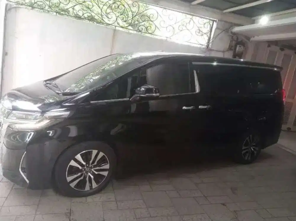 Toyota Alphard 2022 Bensin