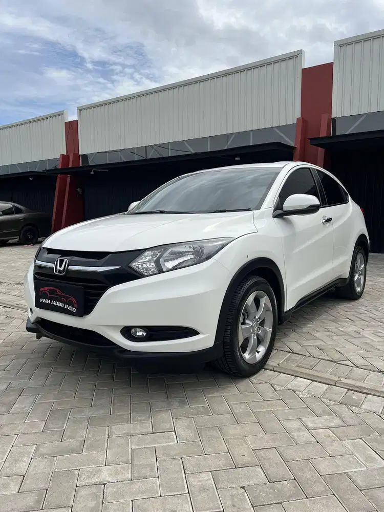 Honda hrv e cvt 2017 putih cakep, nyaman