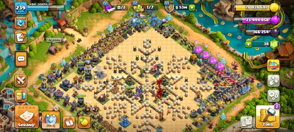 Akun coc ada 2 akun th 18 hampir max